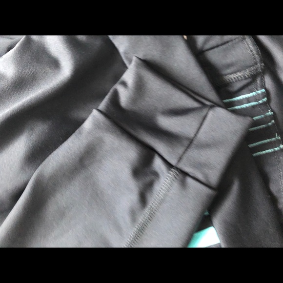 Adidas zip up - Picture 7 of 7